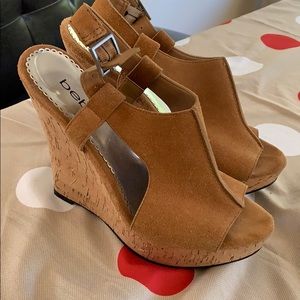 Bebe camel wedges